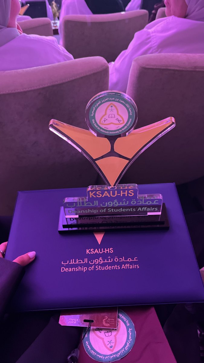 👩🏻‍⚕️🩺💉✨ tweet media