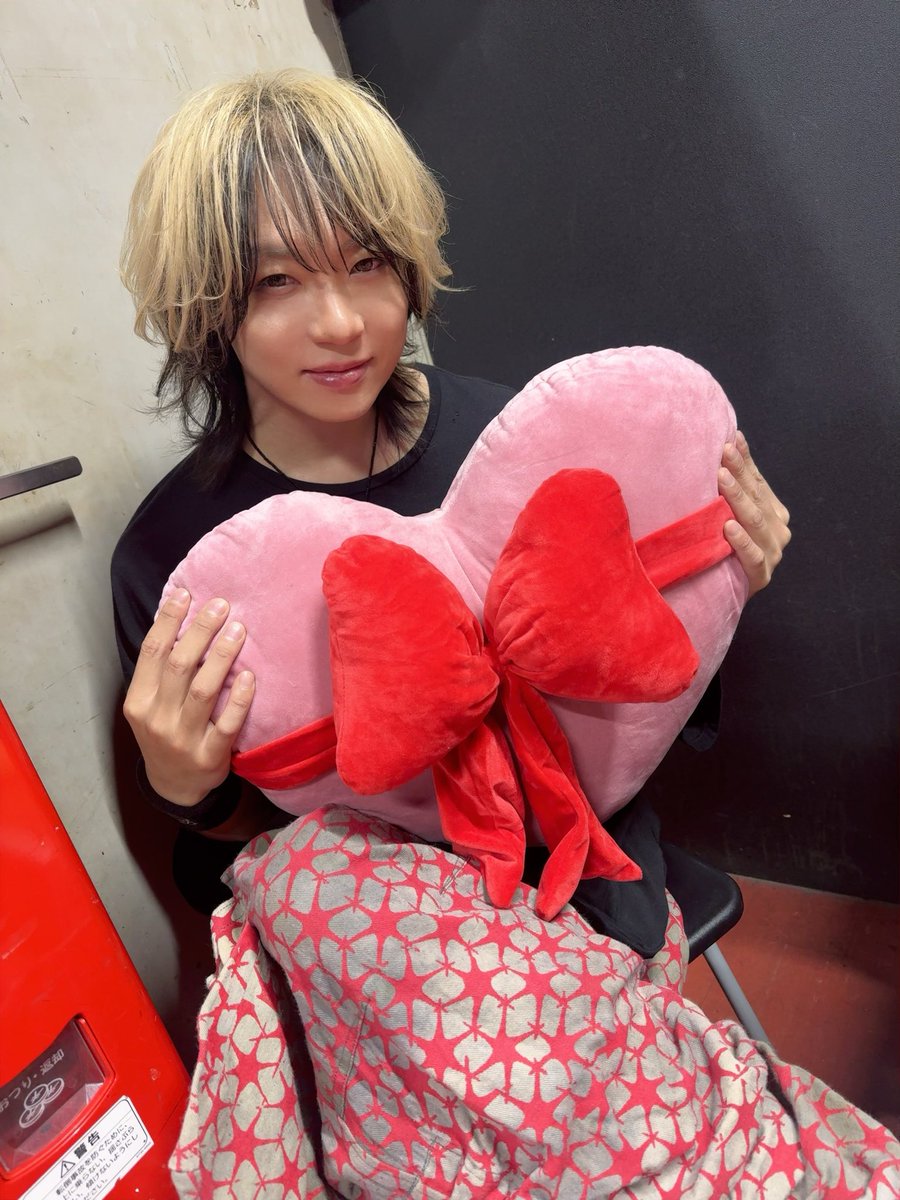 KAZAMI_official tweet media