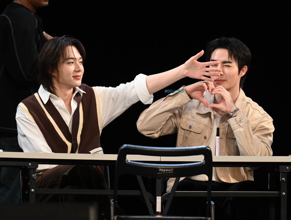MANA(มะนะ) tweet media