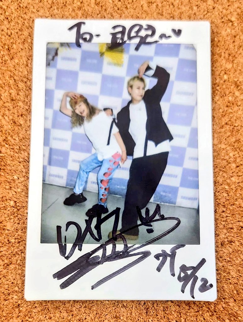 RT @kyokoch39595453: 今日も ジュンヨン♥️と チェキ📷 うれしいです