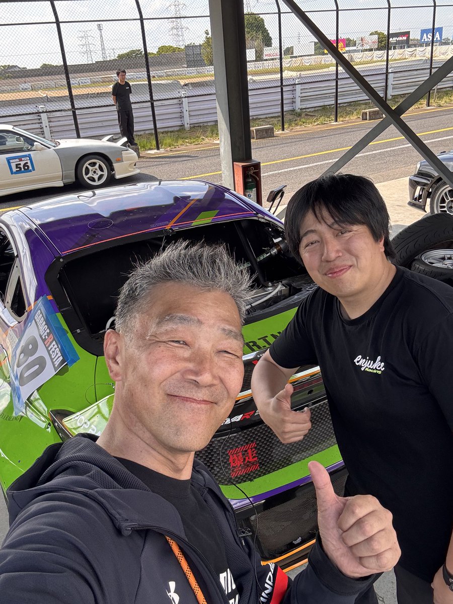 garage_rKoide's tweet photo. 新社長と菊地さん
世界のマスーさん
リバティバーガー🍔
ドラレス

#ガレフェス　#ガレージアールフェスタ https://t.co/SiPY2utKHZ