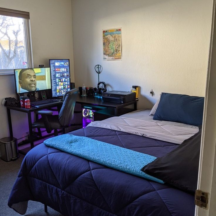 bulljunker's tweet photo. lowkey a clean room fixes half your problems https://t.co/xz9kOnU3Ox