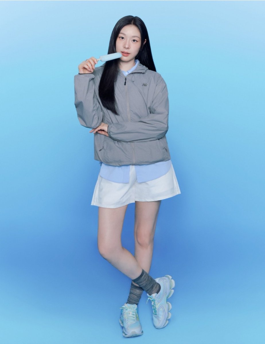 eunju975's tweet photo. 2026/05/12
#김연아 #Yunakim
#뉴발란스 #NewBalnce
#NBWomen
#StayCool #MoveLight
Stay Cool, Move Light with Yuna 

Run with NB FRIENDS

https://t.co/zSB2KxhC3k https://t.co/RLAEwZkq9H