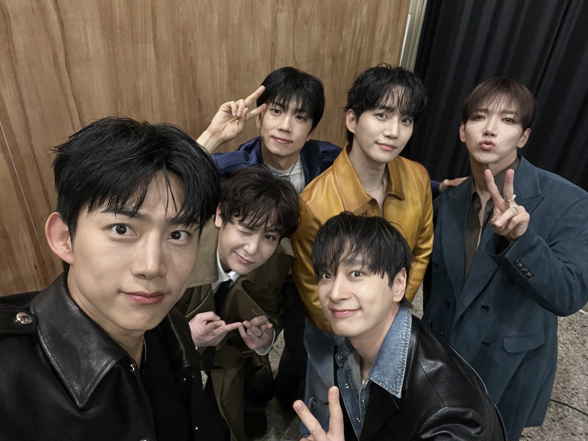 미드나잊 큐🐋 tweet media