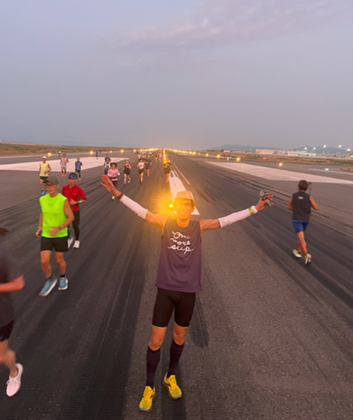 KIX_ITAMI_KOBE's tweet photo. ✈️神戸空港 開港20周年記念🎉「神戸空港ラン」を6/6(土)に開催！
普段は入ることができない空港エリアを楽しみながらランニングができる特別なイベント🏃‍♀️空港運用が始まる前の早朝、非日常の空間で走るひとときをお楽しみください🎵
詳細やお申込はこちらよりご確認ください☞https://t.co/P9045Kr7Ri https://t.co/7srs6Kz80y
