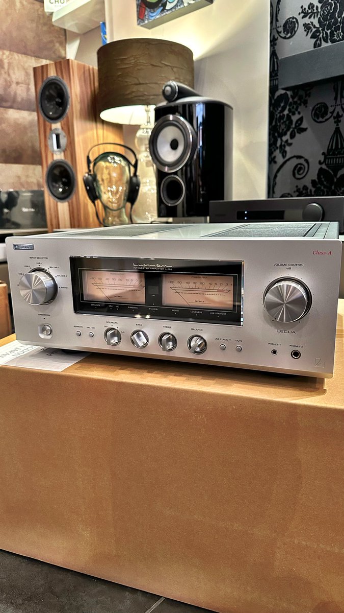 AudioVenue's tweet photo. Luxman L-100 Class A amplifier in stock now.

#classaamplifier #luxmanl100 #hifi #japaneseamplifier #pureclassa https://t.co/2bYGPazZub