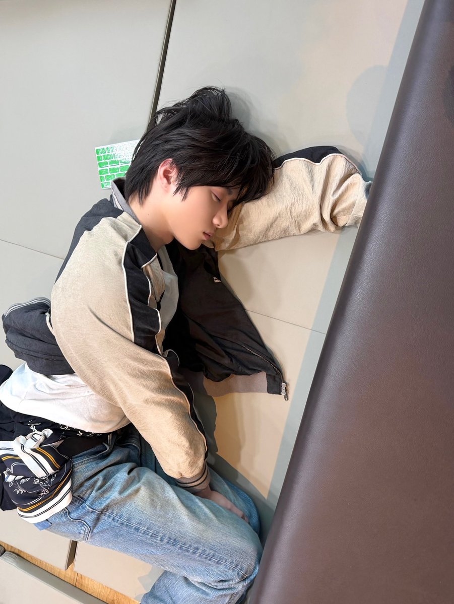 hourly beomgyu🌼 tweet media