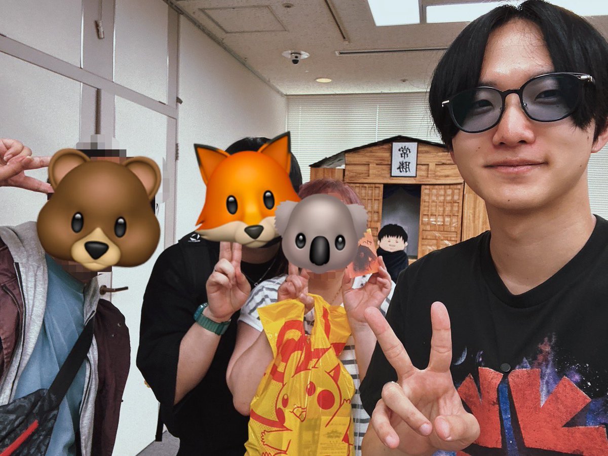 やちれおん tweet media