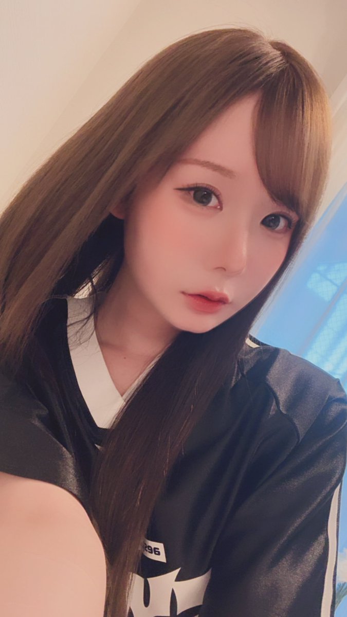 えりちゃんメイクした、、むずい https://t.co/dEIrN5qosA