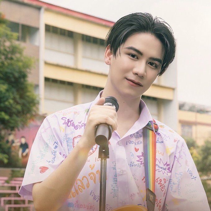 ૮ เก้อเก้อ ა tweet media