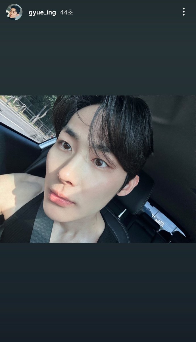연히 tweet media