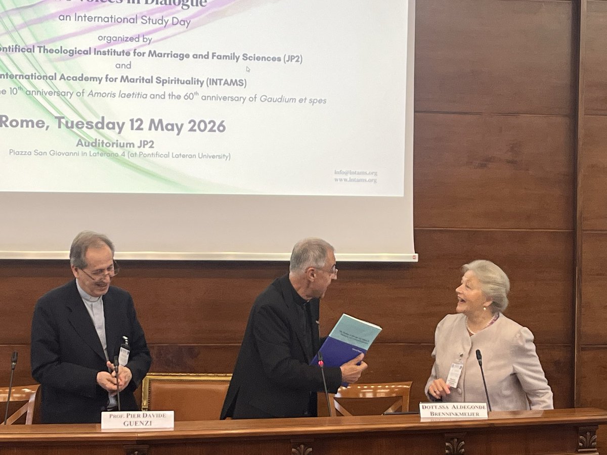 PontIstGP2's tweet photo. Si apre la giornata internazionale di studio “Two Voices in Dialogue” organizzata insieme all’associazione #INTAMS in occasione dei #10anni di #AmorisLaetitia in cui verranno presentati le rispettive pubblicazioni di ricerca 
#Anthropotes #ReportReseaech https://t.co/lXyMROoMwQ