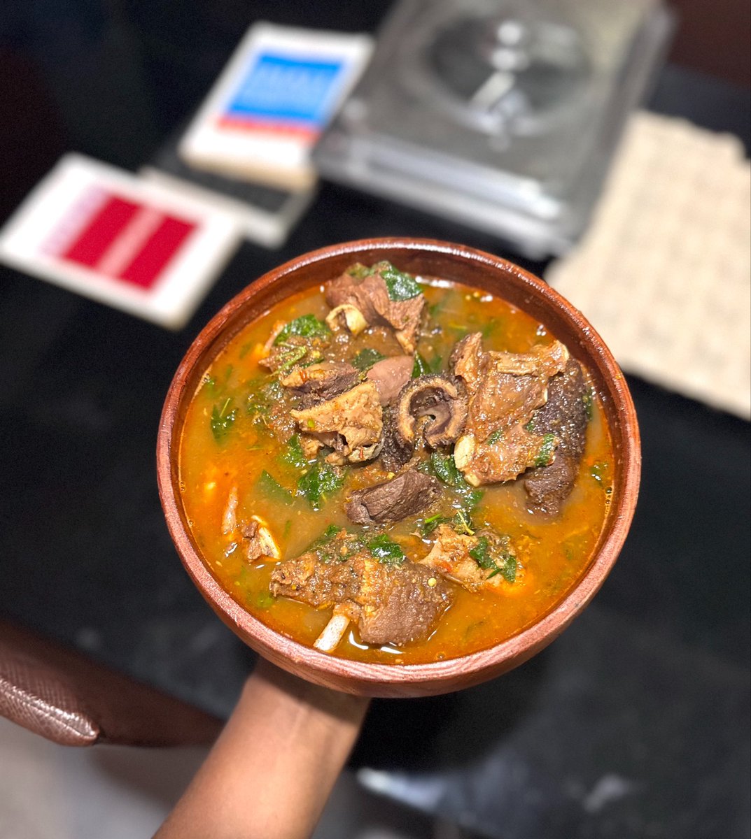 IdongesitUduehe's tweet photo. My friend who just put to bed said she was craving some goat meat pepper soup and I delivered 😍 https://t.co/0hadecvQZK