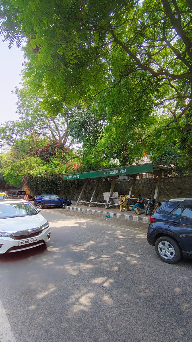 techietushar_'s tweet photo. @bhaumikgowande @dtptraffic UPDATE:

Thar is gone, possibly @dtptraffic acted on it. https://t.co/j9n5aW9uer