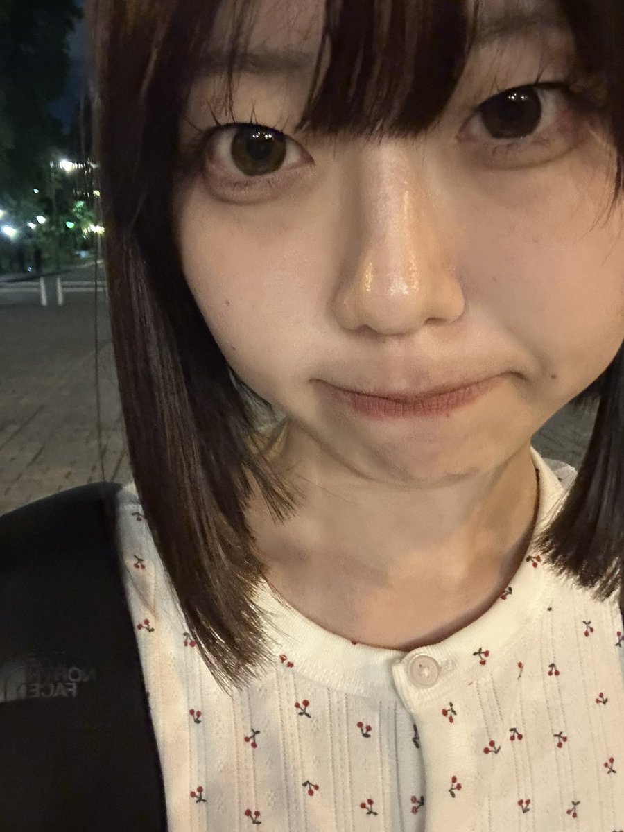 む tweet media