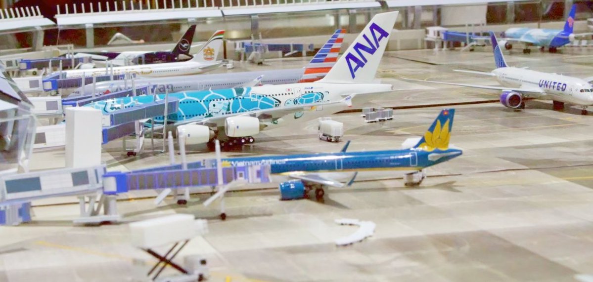 旅客機プラモフェス tweet media