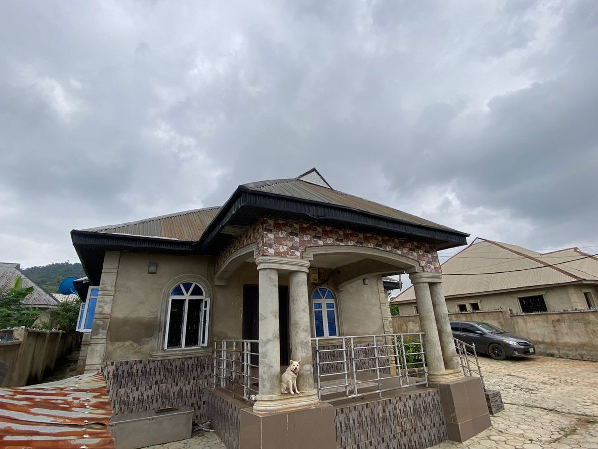 Atosbuildings's tweet photo. For sale: A set of three-bedroom ensuites with full pop features, located at Ireti Ayo, Ilesa, Osun State. https://t.co/w6Qznw8R45