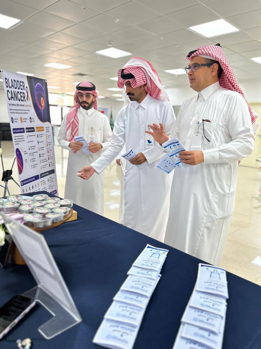 VCRCY's tweet photo. أقامت الهيئة الملكية بينبع بالتعاون مع الجامعة السعودية الإلكترونية وعدد من المدارس المشاركة معرضا توعويا في #مركز_التطوع
وذلك بحضور مدير إدارة الخدمات الاجتماعية.
تخلله العديد من الأركان التثقيفية بهدف تعزيز الوعي بأهمية الكشف المبكر للوقاية والحد من مخاطر الإصابة بسرطان المثانة https://t.co/iQh4FFuXWR