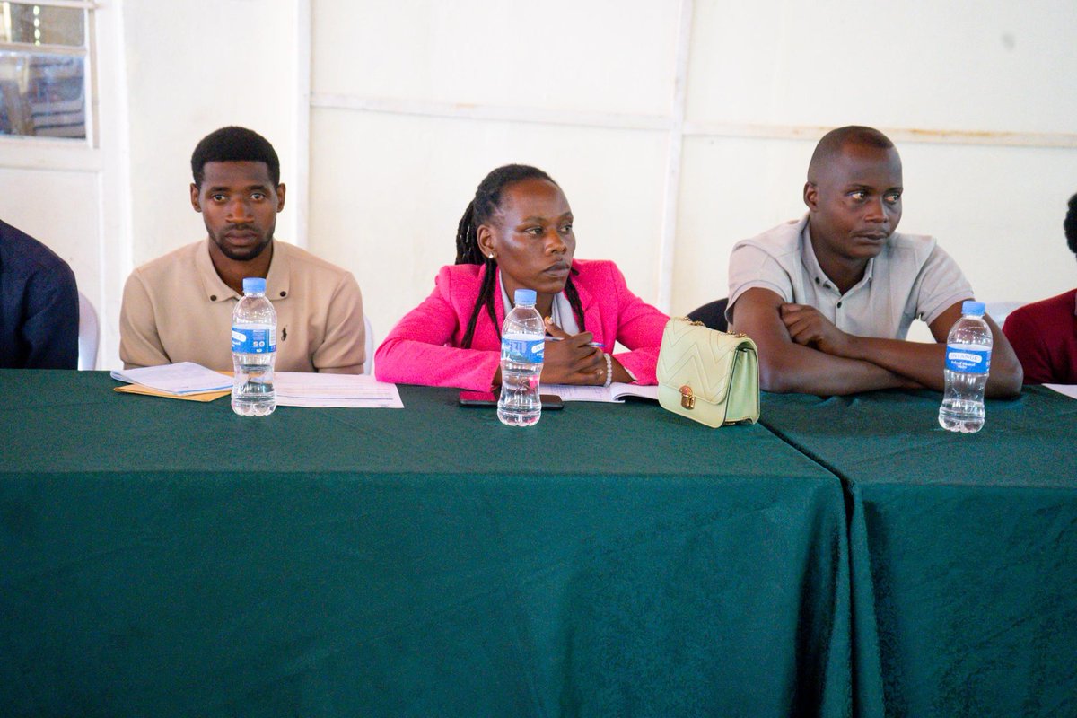 adepe_rwanda's tweet photo. #UPDATES!
Last Friday, May 8, #ADEPE hosted the Labor Market Survey (LMS) Dissemination Meeting in @GakenkeDistrict under @LIFT_Rwanda to share key findings and strengthen collaboration among stakeholders supporting the Alternative Learning Pathway (ALP).
#LearningForAll https://t.co/GVK0qoDyvB