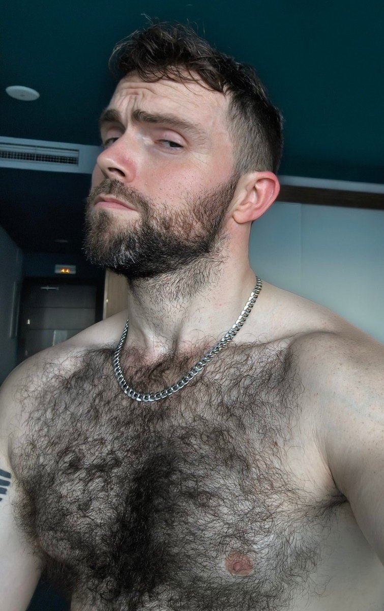 Hairylover tweet media