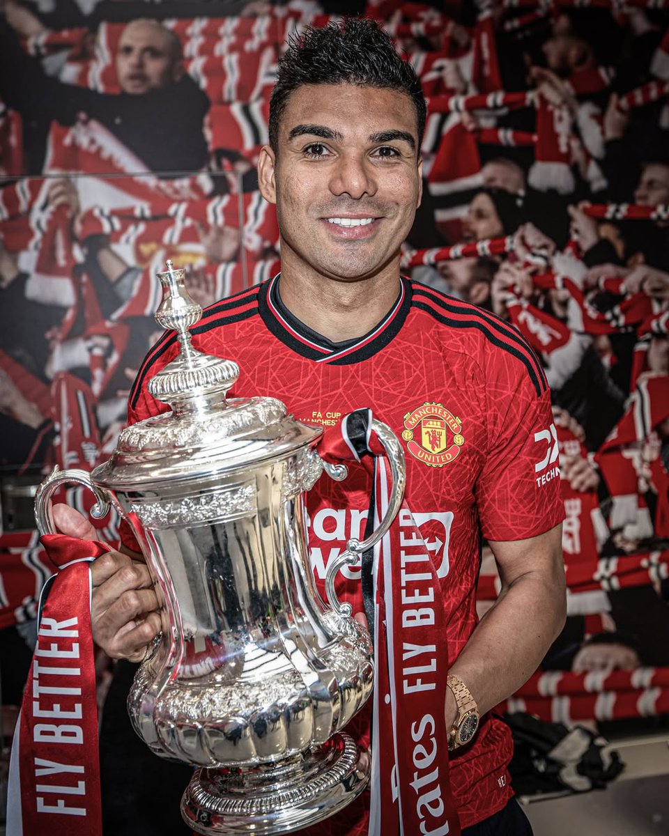 🚨🎙️ | Casemiro:

"#mufc is the best. Why? I love the trophies. I LOVE the trophies."

[<a href="/RioMeets/">Rio Ferdinand Presents</a>]
