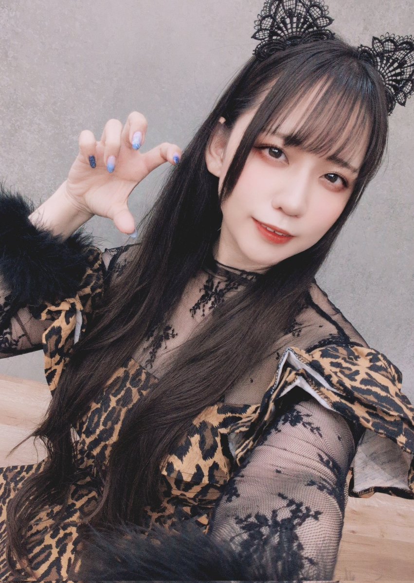 オンラインチェキ20:20まで受け付けてます！ヒョウ柄みさちめちゃレア