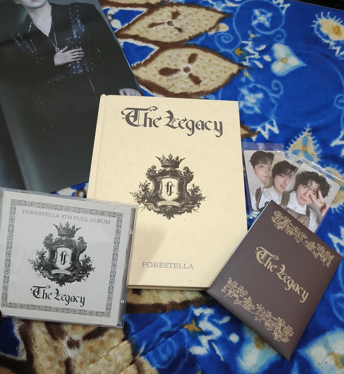 JustKhairun96's tweet photo. My forestella album arrived safely ❤️
thank you @BabyBlueMyGo 😊
#forestella #THELEGACY https://t.co/TG7IcAQoLw