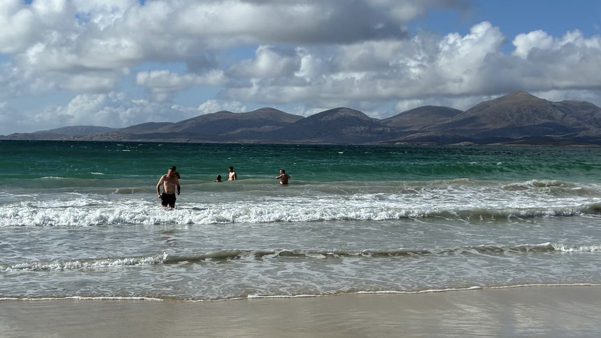 JonMeeten's tweet photo. @BtCulter You need to go to Luskentyre beach for swim like we did on Friday! https://t.co/NPpc5Pw5sM