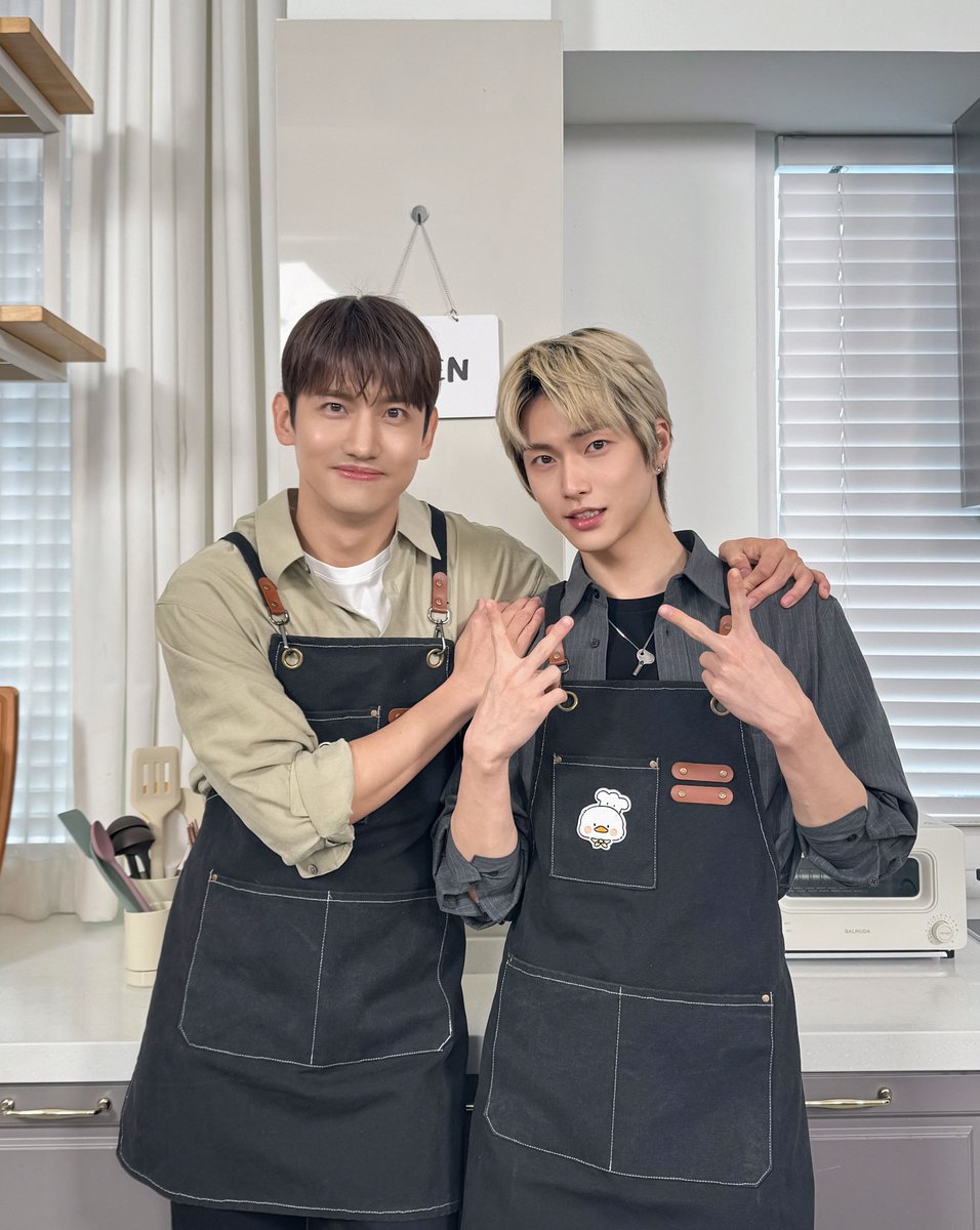 TVXQ! tweet media