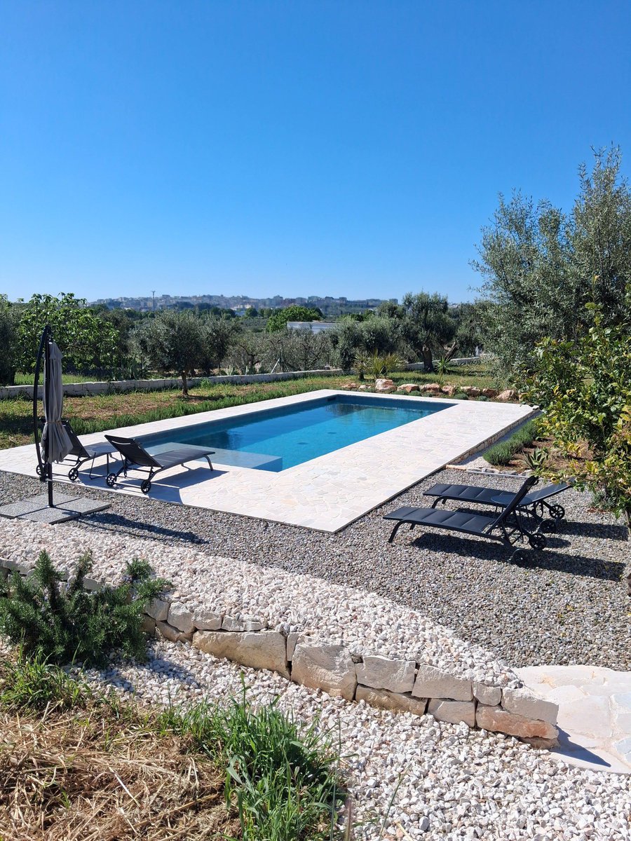 MasseriaStyle's tweet photo. Our friend Tracey has this lovely one bedroom, self-catering Trullo with swimming pool available, near Cisternino in Puglia. Recently converted, it offers historical charm with modern-day comforts!

https://t.co/UnspB7HDgB
#Trullo #swimmingpool #Puglia #cisternino #selfcatering https://t.co/AT9XBLNxJ8