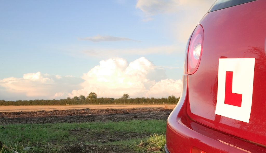DVSAgovuk's tweet photo. From today, third parties will not be able to book, change or cancel practical car driving tests for learners. 🚫 

Introducing this change will make it fairer for learners when searching for and booking a test. ✅ 

Read more 👇  
https://t.co/2GyUjKYcZF https://t.co/TBgMxxgXjj