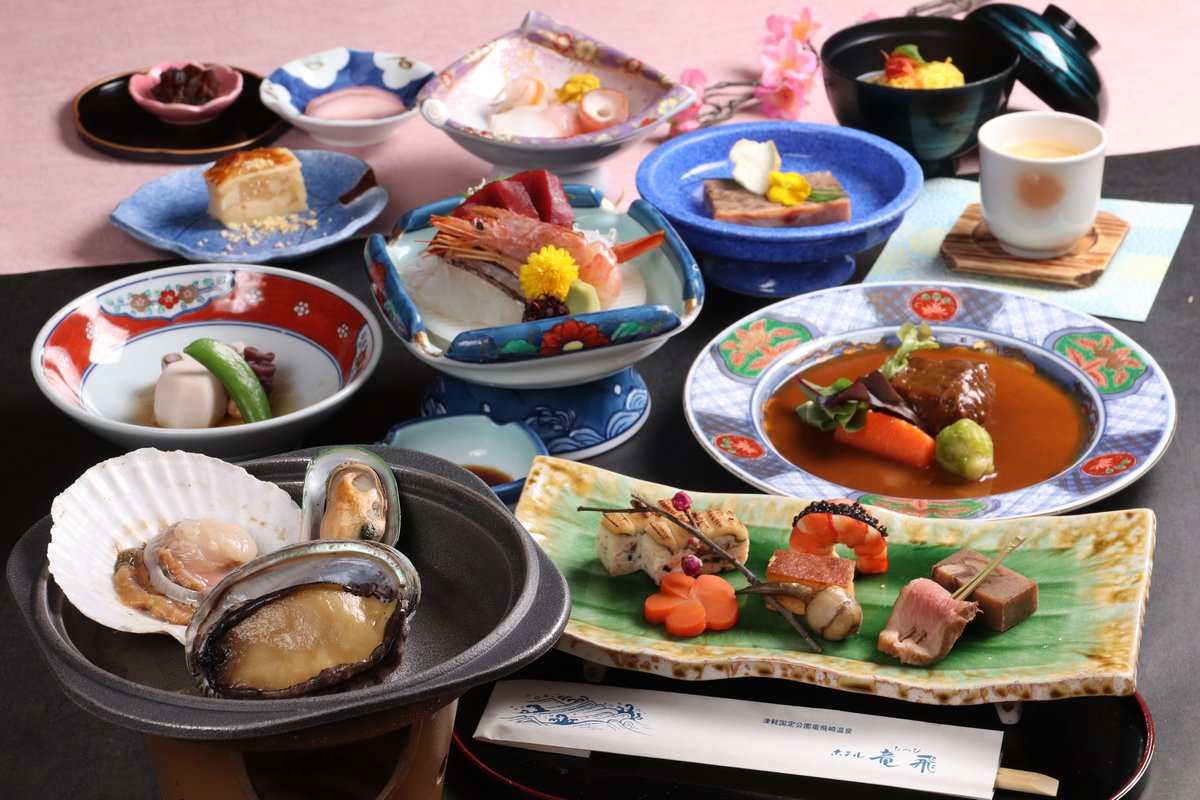 hoteltappi's tweet photo. ≪お日にち限定・直前割≫クオカード特典付き♪「あわび・帆立焼き膳」あわびお一人様まるごと1個付き！スペシャルプランが堂々完成しました。ご予約は、ぜひ当ホームページからお願い致します。https://t.co/u306SaBCss

#ホテル竜飛 #龍飛崎 #津軽海峡 #青森旅行 https://t.co/Qc5qOn4E8h