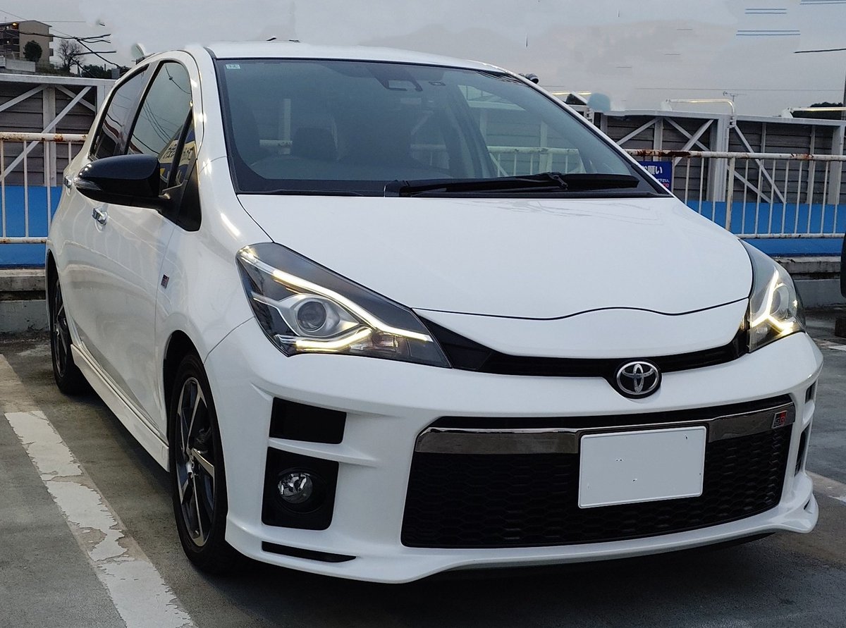 carimocchi's tweet photo. 車の税金を払ってきました。
ほとんど乗ってない車(乗れてない)に車検、点検、保険、税金、と払い続けている状態。お祓いも毎年行ってる。
非常に無駄だと分かっている。大した車でもない事も。
でもすごく気に入ってる。
可能な限り所有していたいと思ってます。
#Vits https://t.co/uLw2gRWdmi