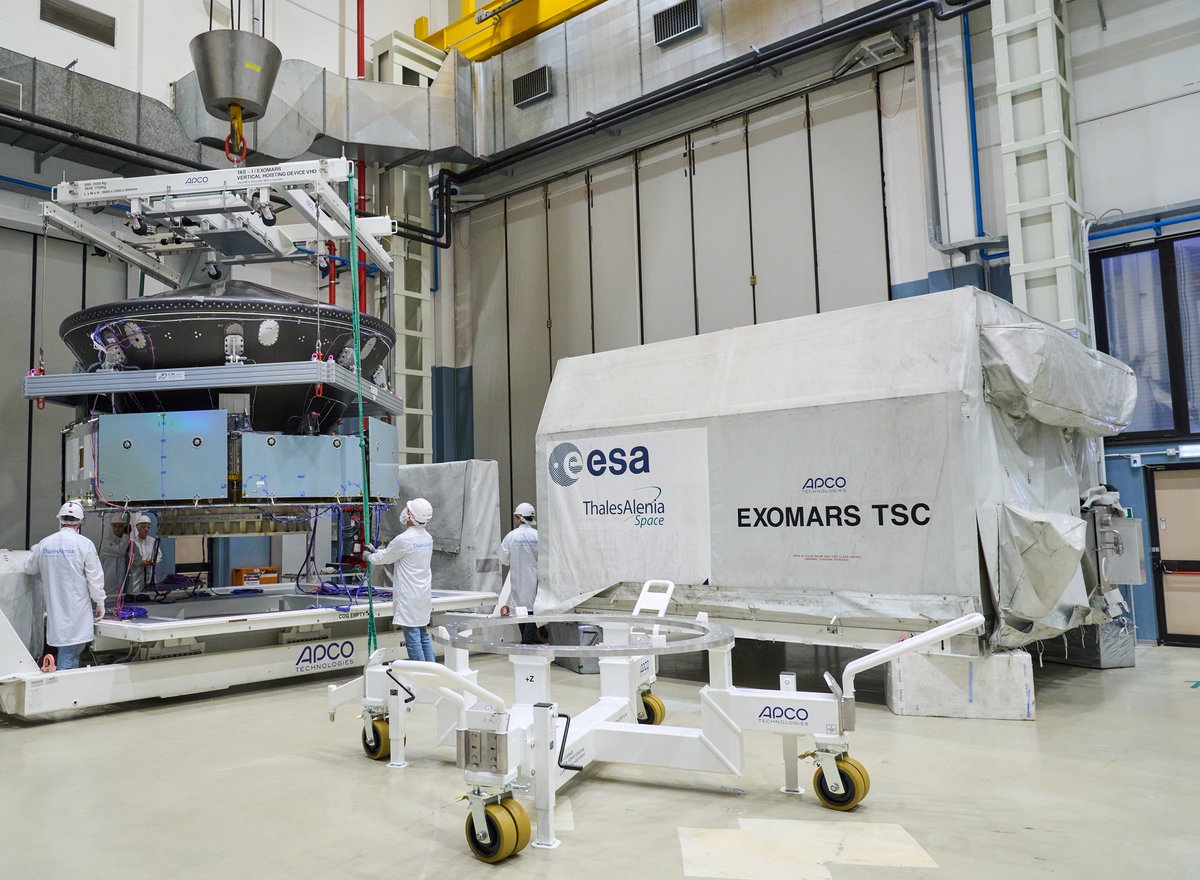 Thales_Alenia_S's tweet photo. ExoMars 2028: mission’s structural models getting ready for testing https://t.co/65v8R6wr5C https://t.co/DrNjSbsX01