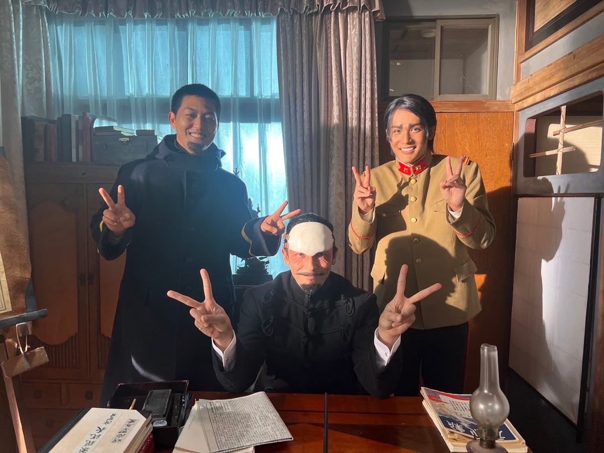 KDFZXE's tweet photo. 이 사진 코이토
중위님 옆에서 같이 사진 찍어서 ㄹㅇ긴장한 것처럼 보여서 좋음
뭔가그래보임 https://t.co/Q7Hzf57DW8