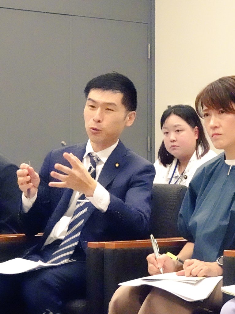 山添 拓 事務所 tweet media