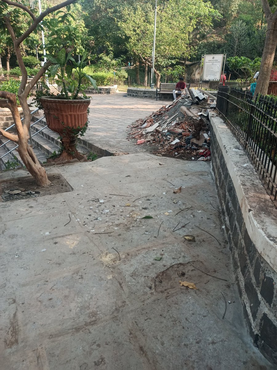 Dharavi12's tweet photo. @shewale_rahul @mieknathshinde @Shivsenaofc @mybmc @mybmcSWM @mybmcWardFN @mybmcplanning @mybmcInfra @TawdeRitu @AshwiniBhide @mayor_mumbai @MNCDFbombay @CMOMaharashtra @RajeshreeAtWork ??? https://t.co/obmoh9IcOH