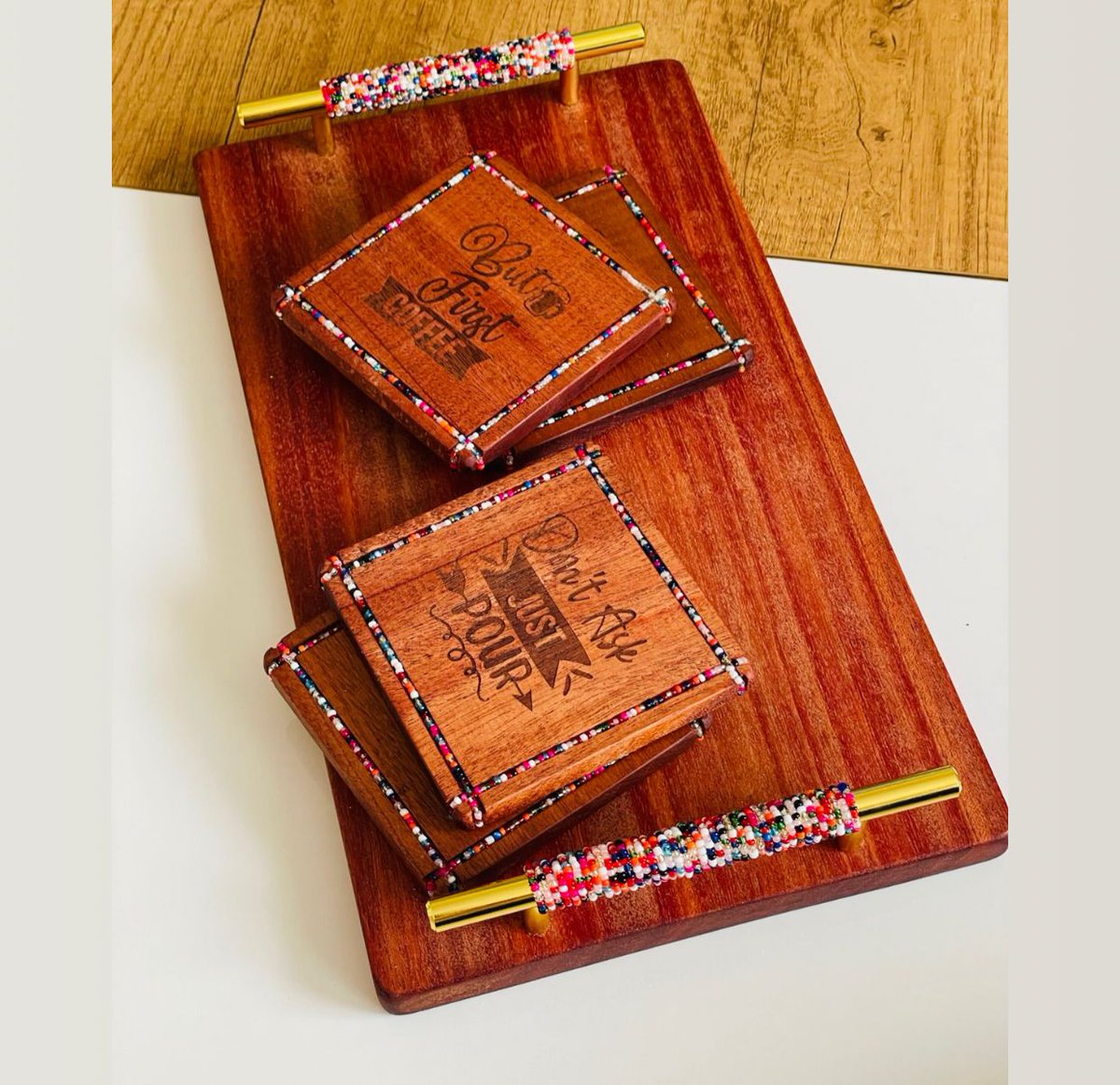 YallaGifting's tweet photo. @rigathi Hear ye, hear ye, 
We go beautiful African-themed gift products 
Affordable  , elegant and unique. 
Click the link on bio to order. https://t.co/dF7nnCrrhd