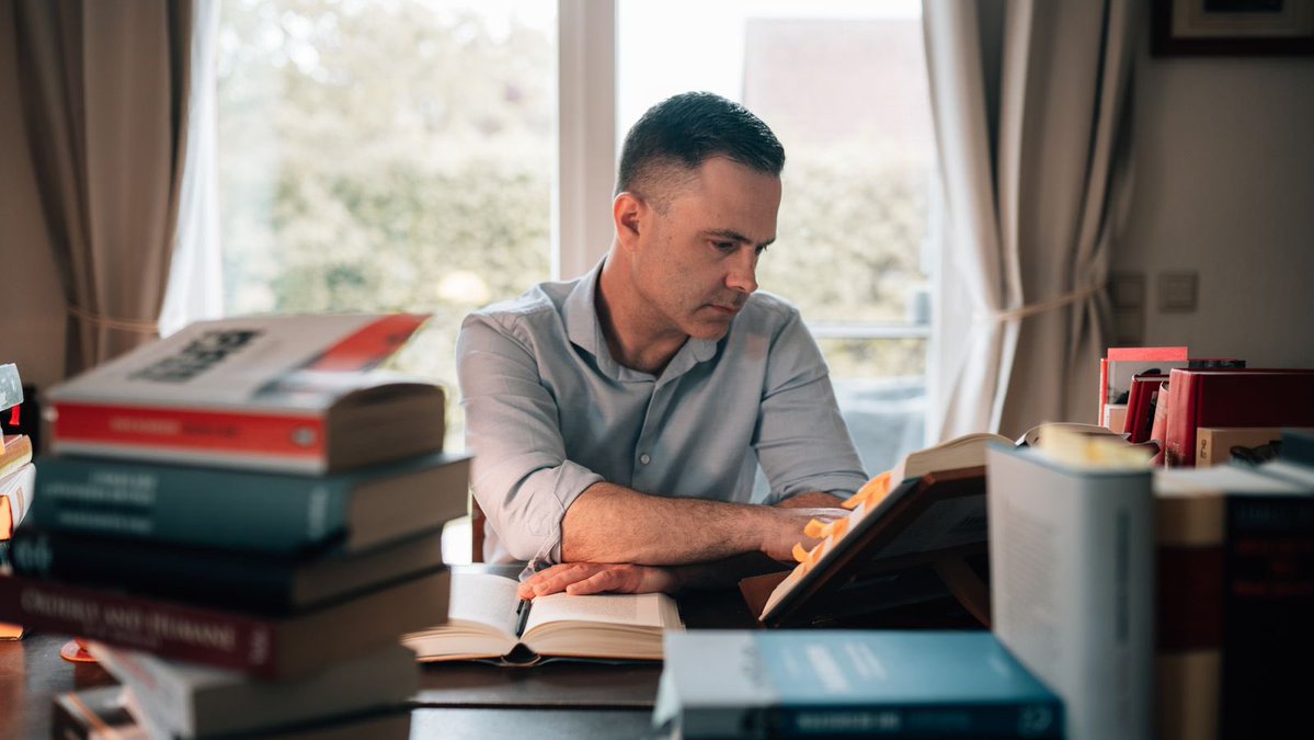 Dr. Dominik Kaufner tweet media