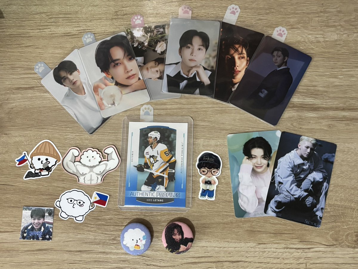 dimsumteal's tweet photo. 💌 love mail! ♡⸜(˶˃ ᵕ ˂˶)⸝♡

finally got my hands on this kris letang card 🥹 thank you so much @_touchlines for selling this to me!! the card itself and the inclus were super worth the money and the wait hehe. thank u so much!! 🤍 https://t.co/L2rDpkgKgX