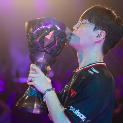 hotspawnval's tweet photo. T1 @Meteorvlrt on goals:

"Winning Champions is still my priority.

"My ultimate goal, even after my retirement, is that I hope many people remember me as the greatest player in VALORANT." https://t.co/EJwDJPJGc5