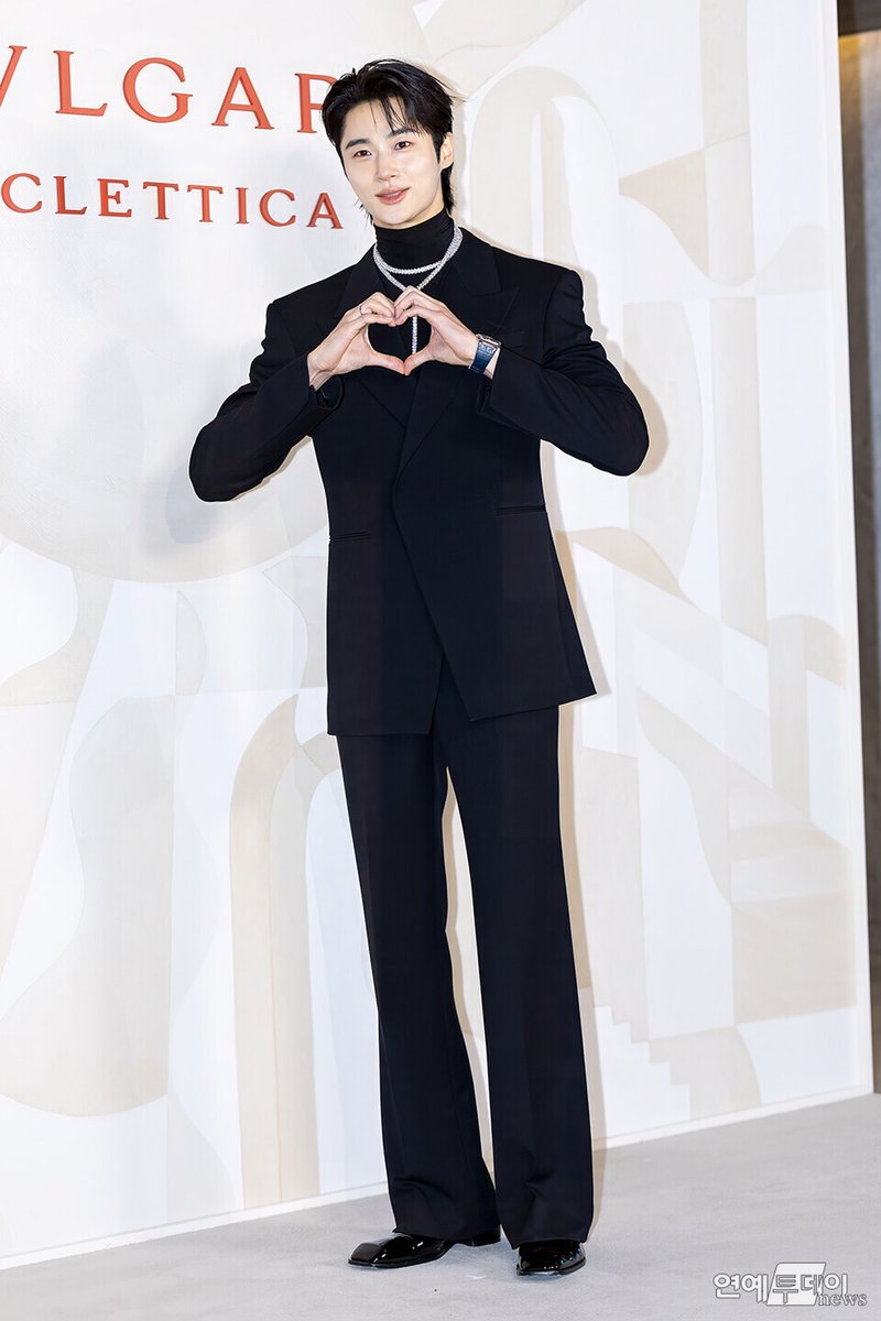 연예투데이 tweet media