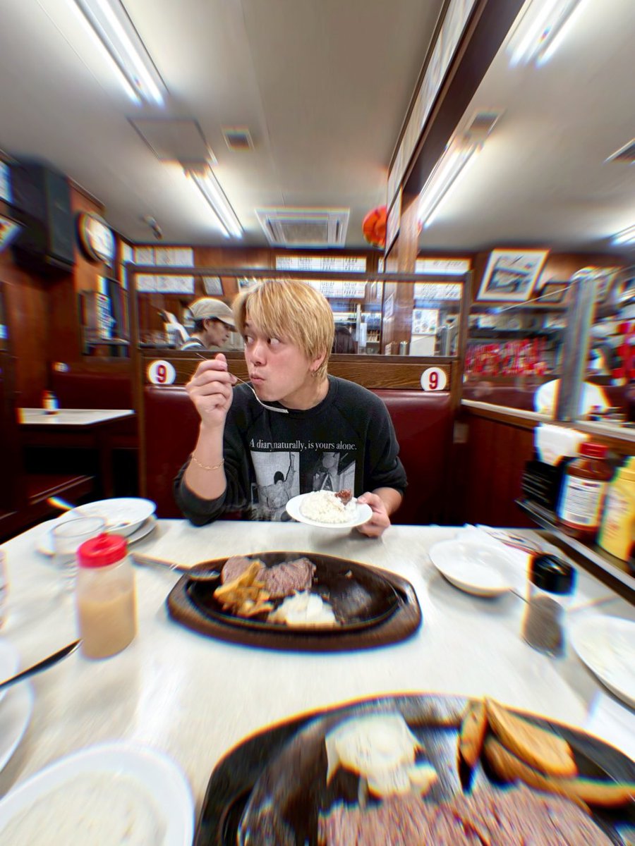 れおなるどん tweet media