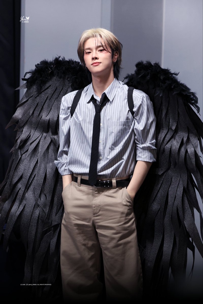 송2l tweet media