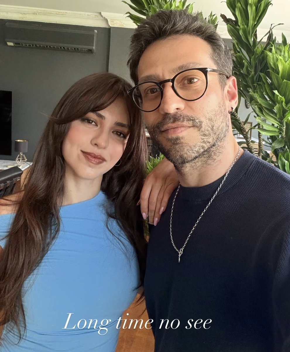 𝐬𝐚𝐡𝐧𝐚𝐫 𝐞𝐫𝐚🧡Şahin Albora🛐#AsLaz🖤∞ tweet media