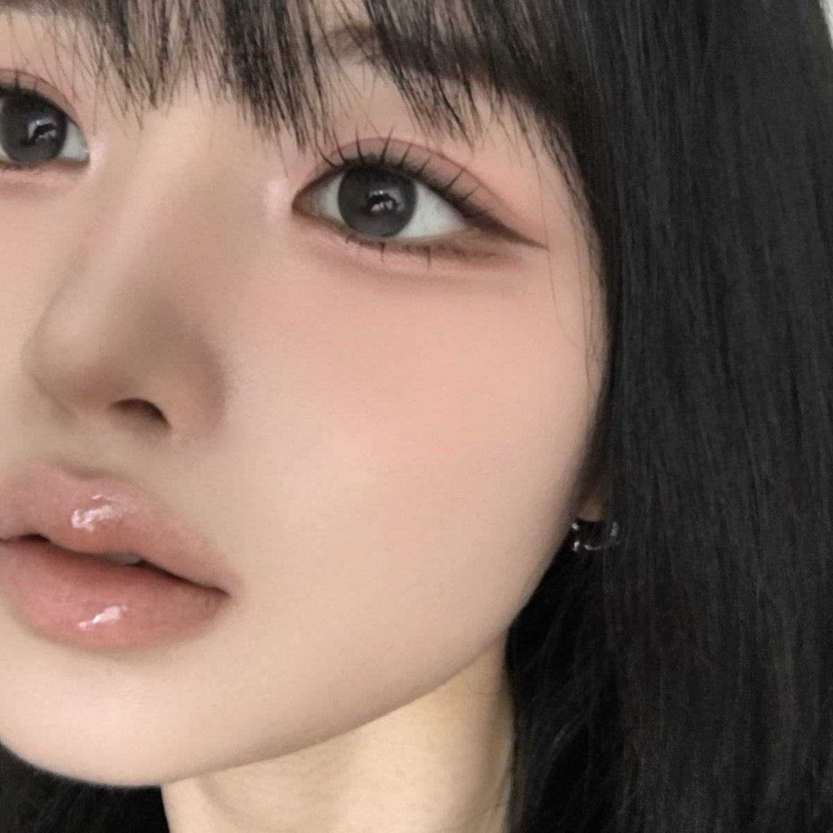 즈인 tweet media