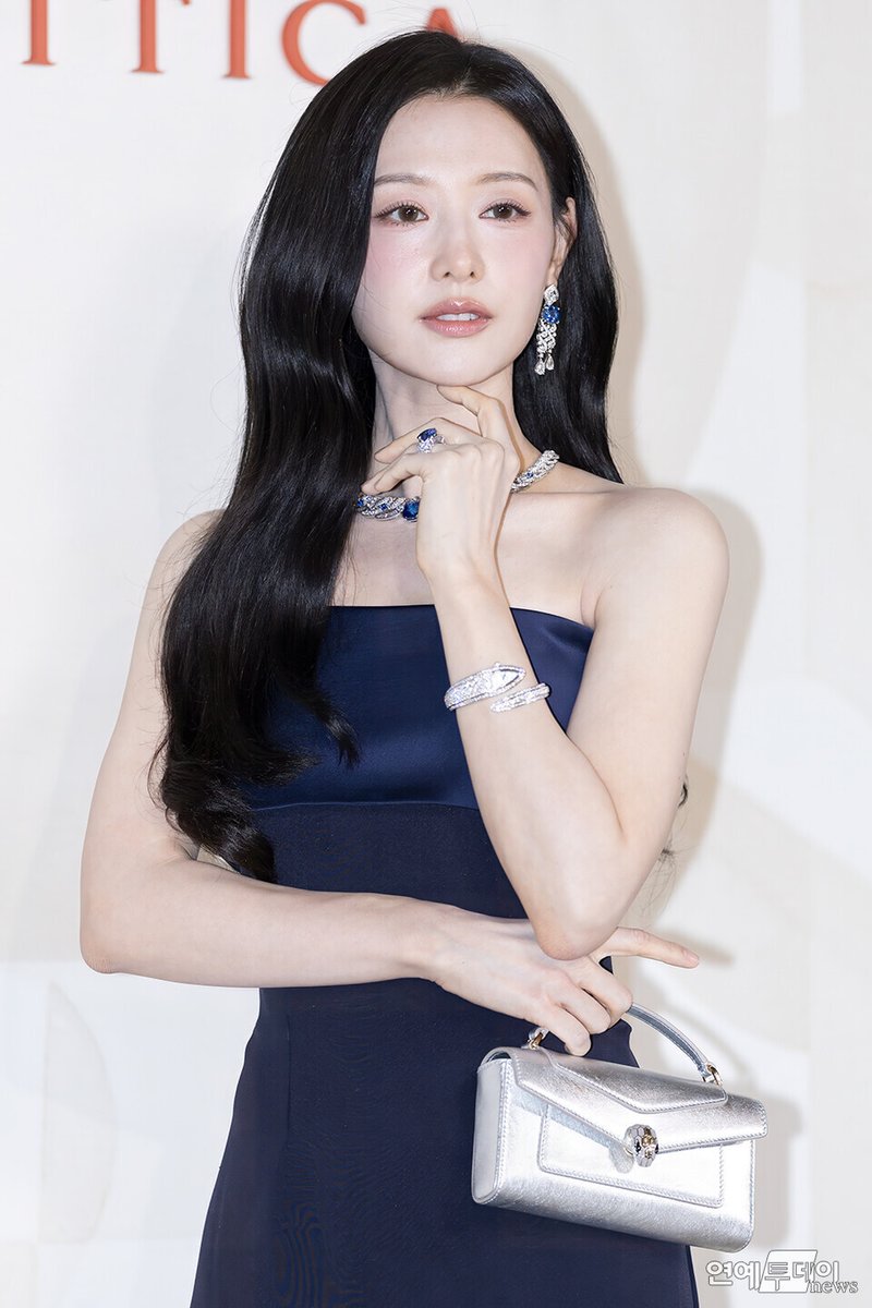 연예투데이 tweet media