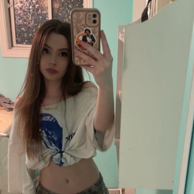 Angela D tweet media