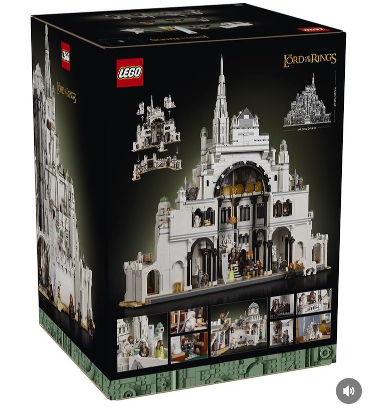 its_jef2's tweet photo. Holyyyyy fishmolyyy it’s coming … 
11377
8278 pieces 
$649.99 https://t.co/p5gVmHFIwl