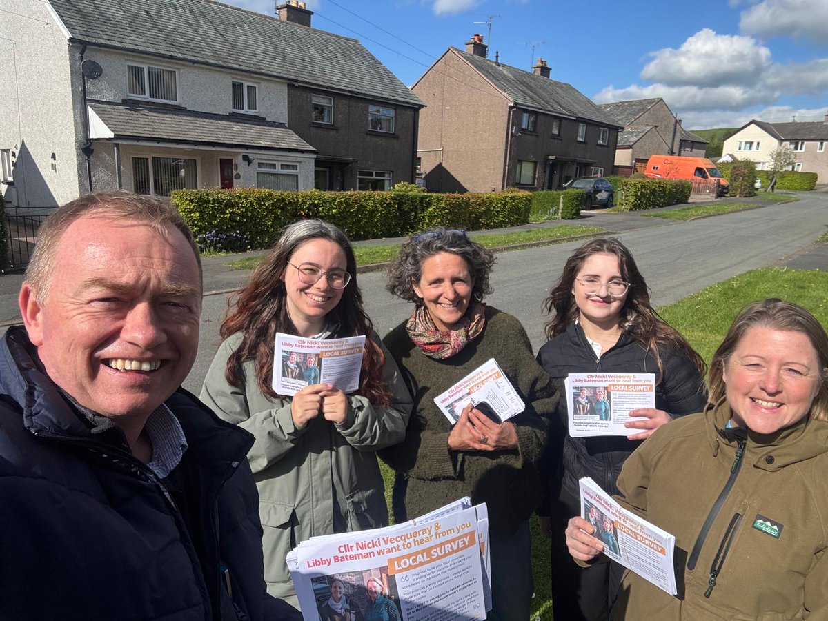 Tim Farron tweet media